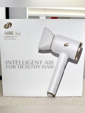 *NIB* T3 AIRE IQ Intelligent Hair Dryer
